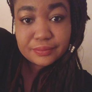 Meet your Posher, Ebonee